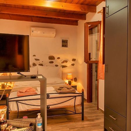 Anemolia Tiny Stone House Villa Palekastro Exterior foto