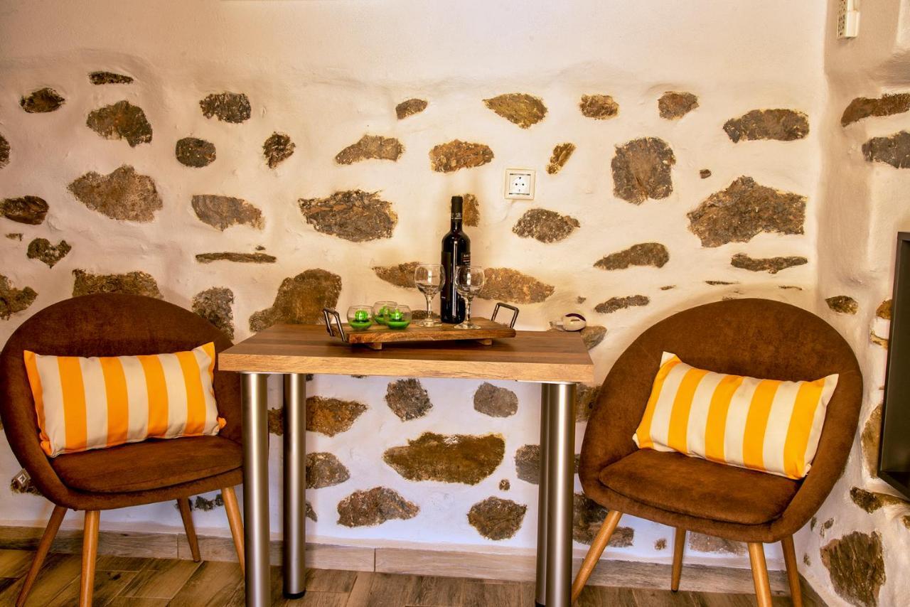 Anemolia Tiny Stone House Villa Palekastro Exterior foto